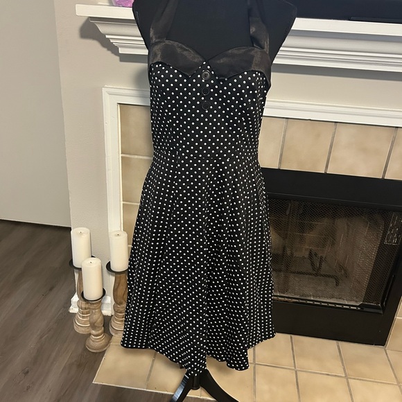 Chic Strapless Black and White Polka Dot Dress - Picture 1 of 4